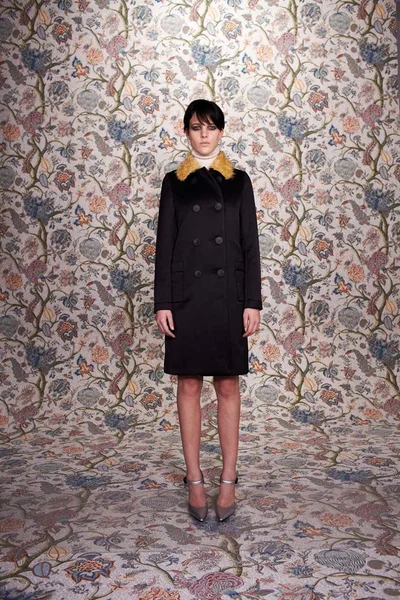 Look 30